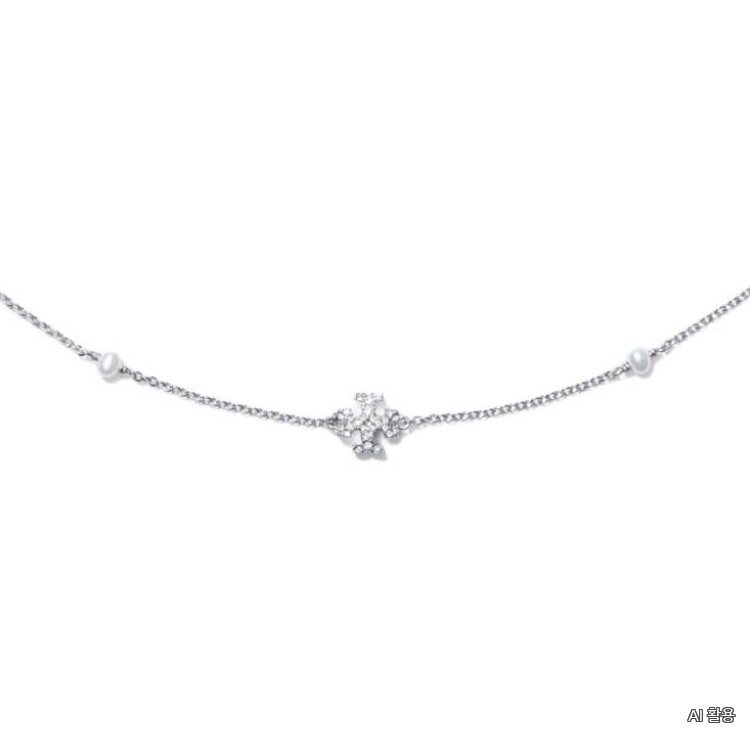 Tory Burch Kira Crystal Necklace Silver