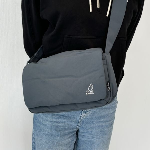 Kangol Essential Retrocore Crossbody Bag M Dark Blue Slingsack