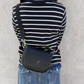 Kangol bag Luna Retrocore Flap Crossbody 3324 Black Slingsback