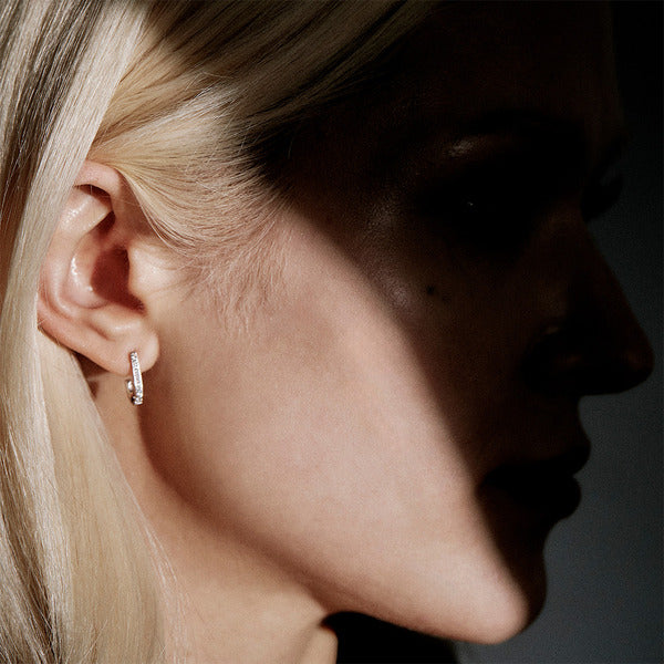 KATYALPHA Shopping [Official Company] Miss Green Single Curve Earrings