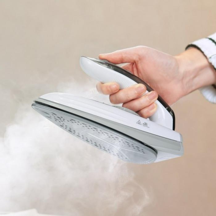 Office Link Mini Household Compact Studio Steam Iron RC030 Foldable Handy Mini Steam Iron (38779659)