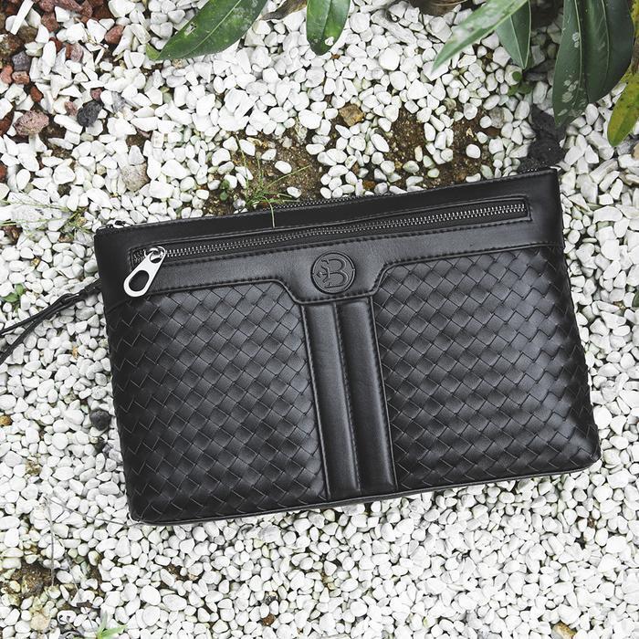 G Double U in Global Onna Fit BR009-2 Clutch Bag (34330659)