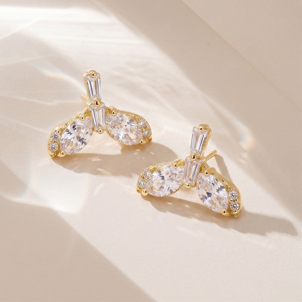 Juana Yoon [Juana Yoon] 14k-plated sterling silver 925 mini earrings whale tail pink white gold